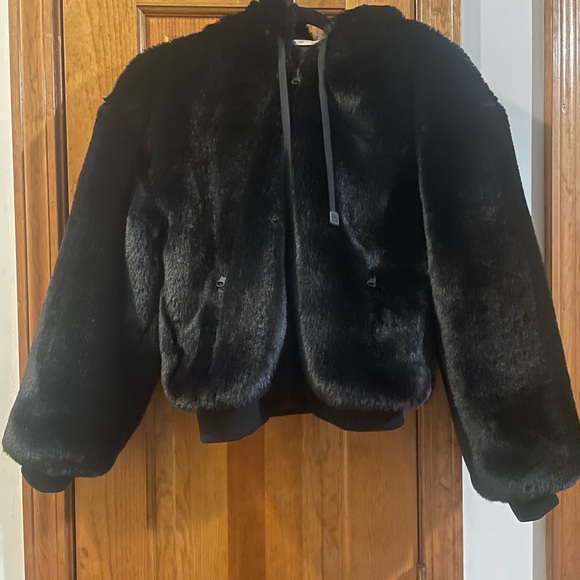 ⚡️NWOT XS BLANC NOIR FAUX FOX FUR BOMBER JACKET⚡️ - Picture 2 of 3